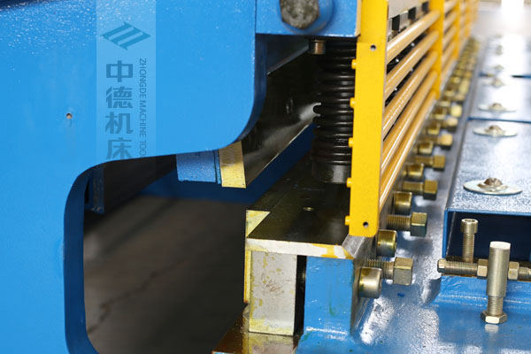 ZDS-632选用上海优良刀片，利用寿命更长.jpg