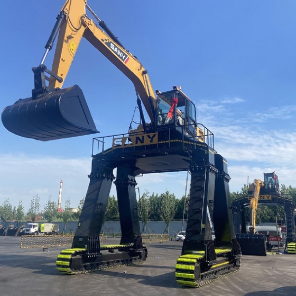 三一大长腿装配现场